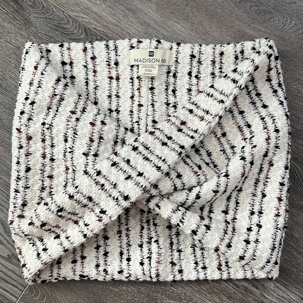 Anthropologie x Madison 88 Infinity Twisted Scarf